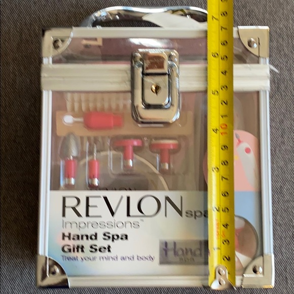 🎉2XHP🎉REVLON HAND SPA GIFT SET - Picture 10 of 16